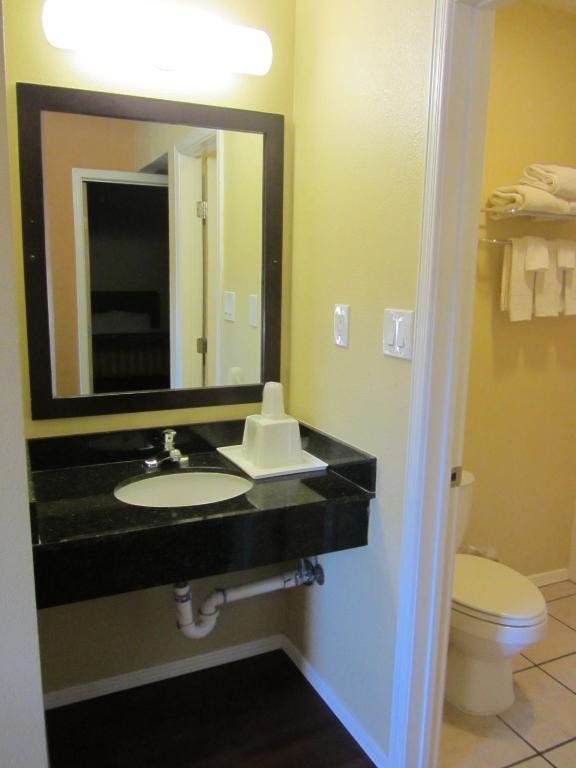 El Paso Inn Tx - Airport Room photo